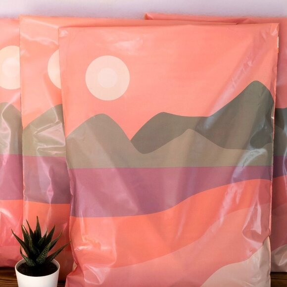 19"x24" Sedona Sunset PolyMailers - Picture 1 of 3